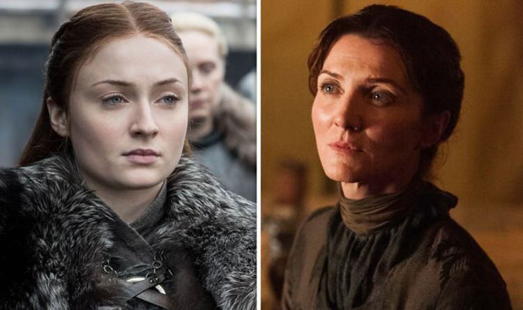 Even the most dedicated Game of Thrones fans probably don’t know that Irish actress Michelle Fairley wasn’t the original choice for the role of Catelyn Stark.The role was originally offered to Jennifer Ehle, who left the show shortly after filming the pilot episode.Reportedly, producers confirmed that Jennifer’s departure from the show wasn’t due to any bad blood.It was rather the fact that she had just given birth to a daughter, and didn’t want to commit to long-term projects.